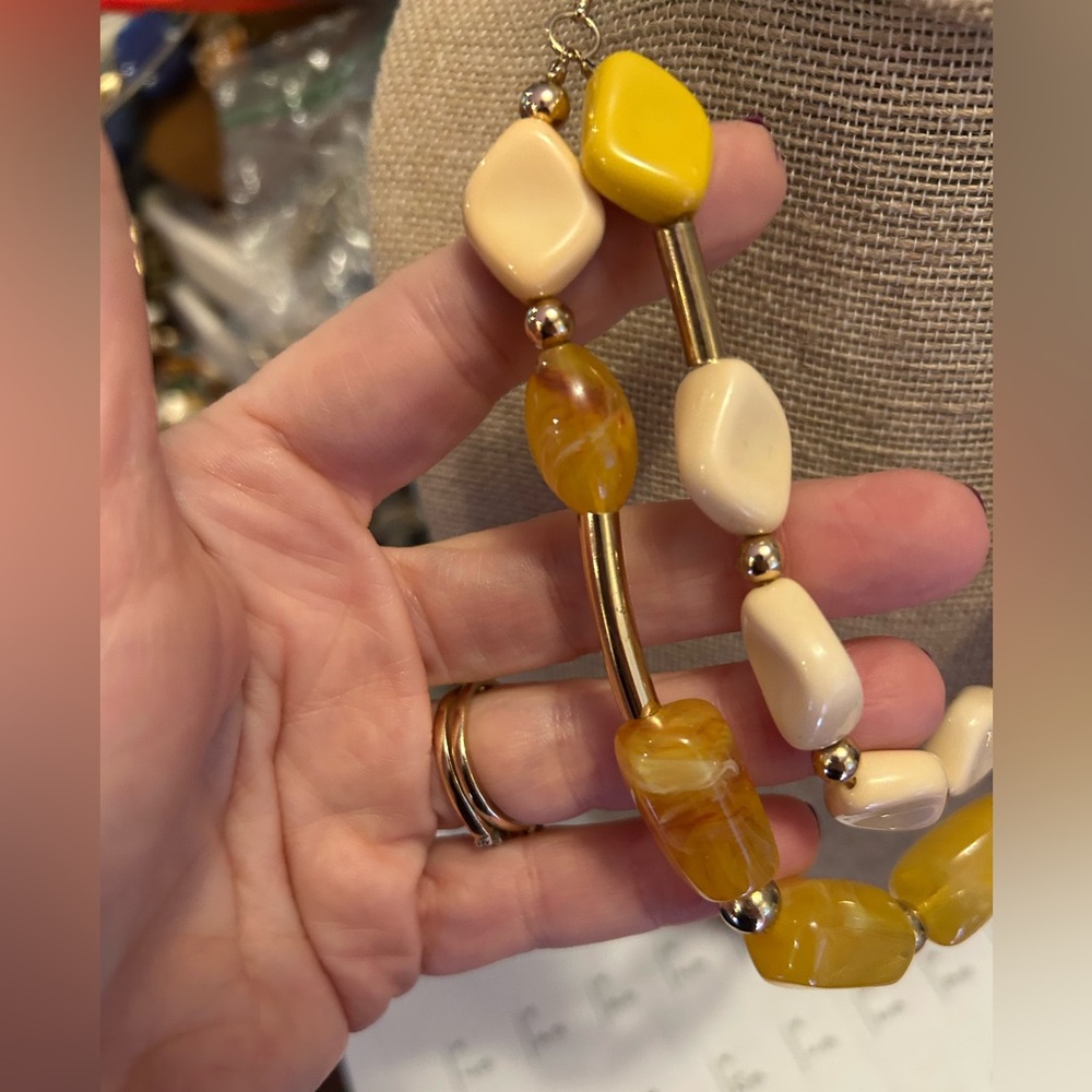 Yellow and Cream Beaded Necklace - Picture 3 of 4